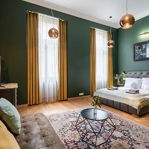 The Pearl Of The Heart Of Apartment