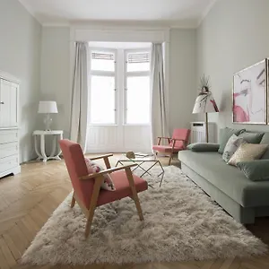 Jettsetter Luxury By Andrassy Ave & Opera Apartment